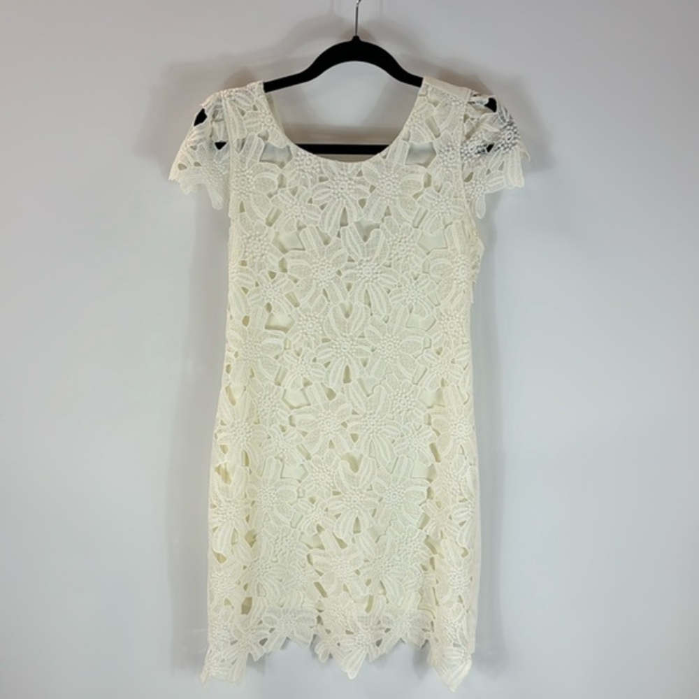 Classy White Lace Dresss Size Large